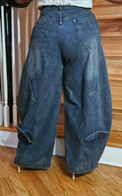 Load image into Gallery viewer, Crossover Jeans
